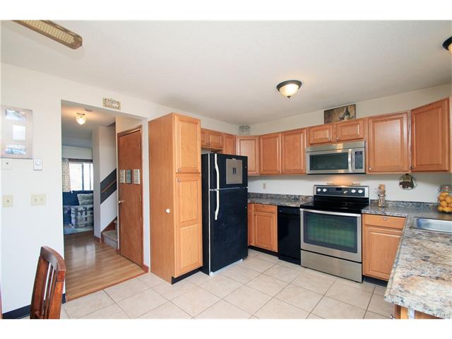 30 Coach Circle, Naugatuck, CT 06770