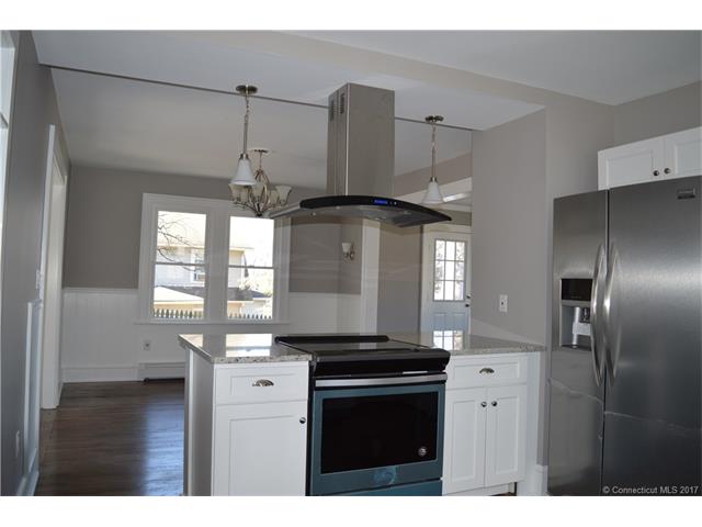 37 Lone Oak ave, Waterbury, CT 06770