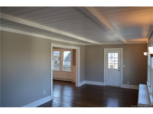 37 Lone Oak ave, Waterbury, CT 06770