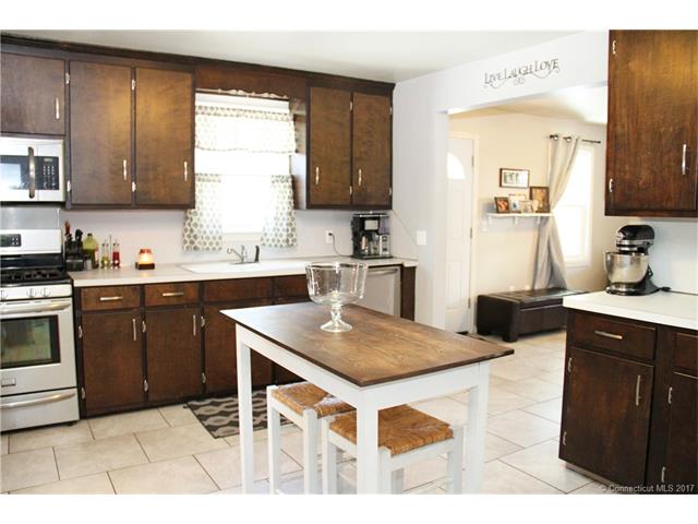 62Goodyear Ave, Naugatuck, CT 06770