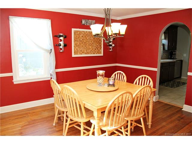 62Goodyear Ave, Naugatuck, CT 06770