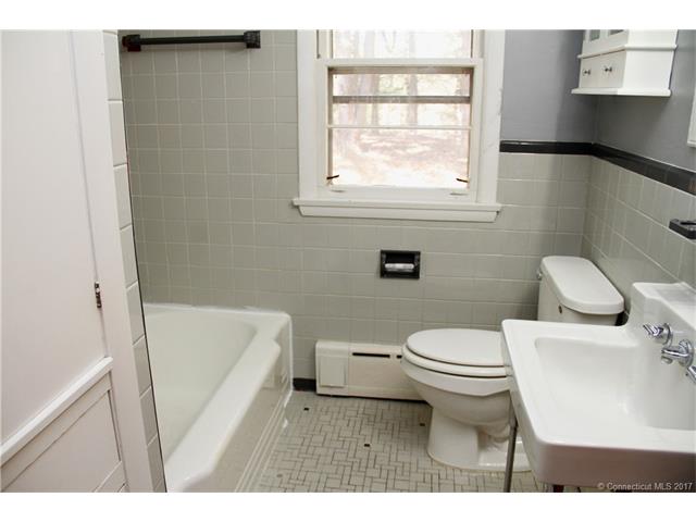 164General Patton Dr, Naugatuck, CT 06770