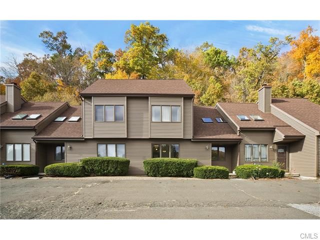 31 Twin Oaks, New Milford, CT 06776