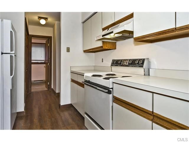 31 Twin Oaks, New Milford, CT 06776