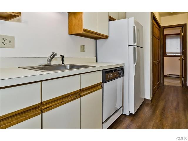 31 Twin Oaks, New Milford, CT 06776