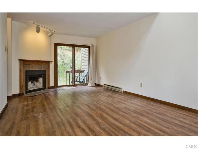 31 Twin Oaks, New Milford, CT 06776