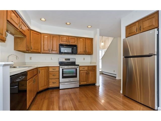 10 Kinney Farm Lane, New Milford, CT 06776