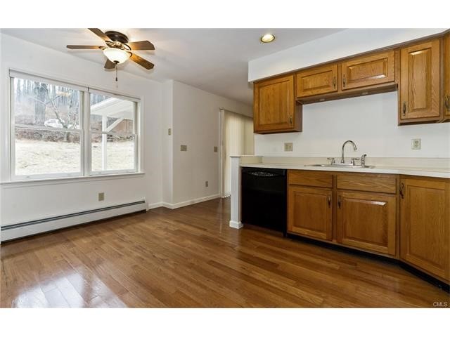 10 Kinney Farm Lane, New Milford, CT 06776