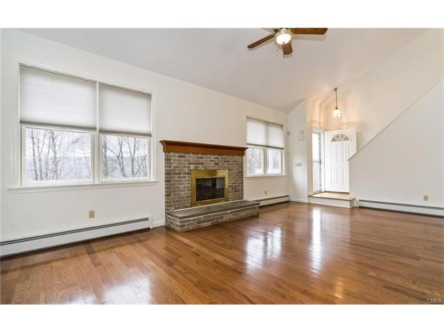 10 Kinney Farm Lane, New Milford, CT 06776