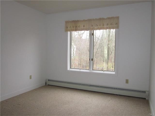 200 Chestnut Grove, New Milford, CT 06776