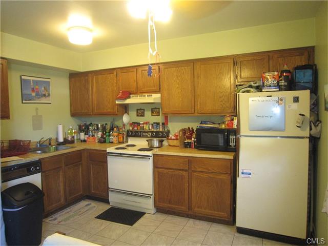 180 Aspetuck Village, New Milford, CT 06776