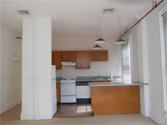 45 West Street, New Milford, CT 06776