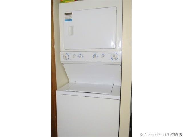 101Valley Dr #101, New Milford, CT 06776