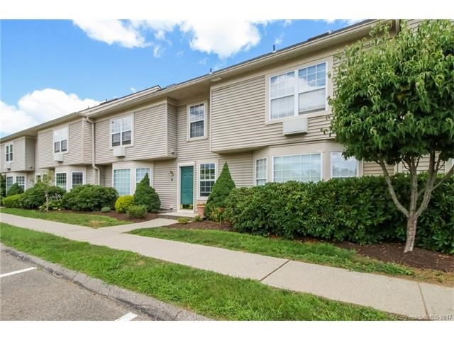 72Glen Ridge Ct #72, New Milford, CT 06776