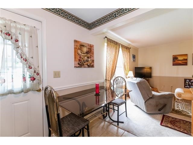 72 Glen Ridge Court, New Milford, CT 06776