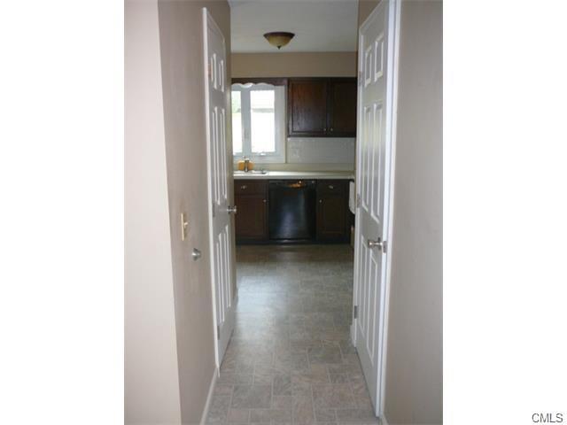 20 Canterbury Court, New Milford, CT 06776