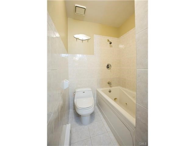 129 Aspetuck Village, New Milford, CT 06776