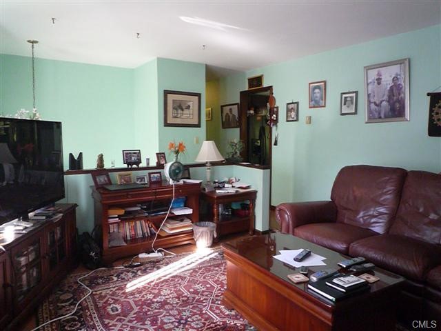32 Brookside Avenue, New Milford, CT 06776