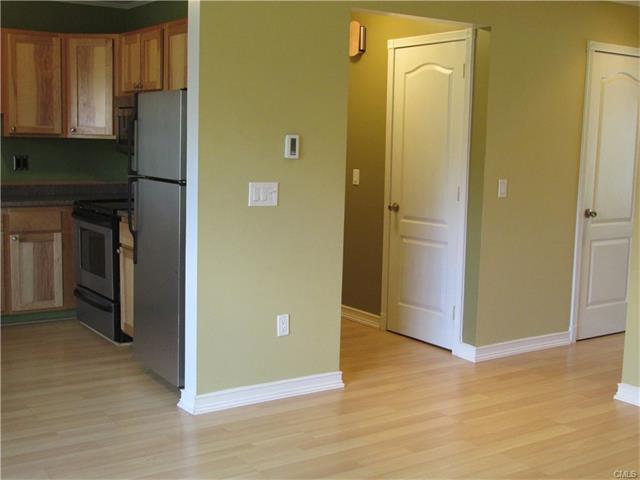 59 Glen Ridge Court, New Milford, CT 06776