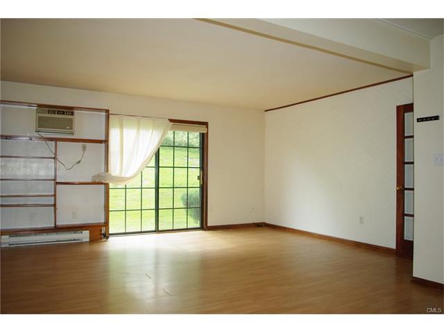 4 Aspetuck Village, New Milford, CT 06776