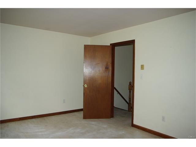 4 Aspetuck Village, New Milford, CT 06776