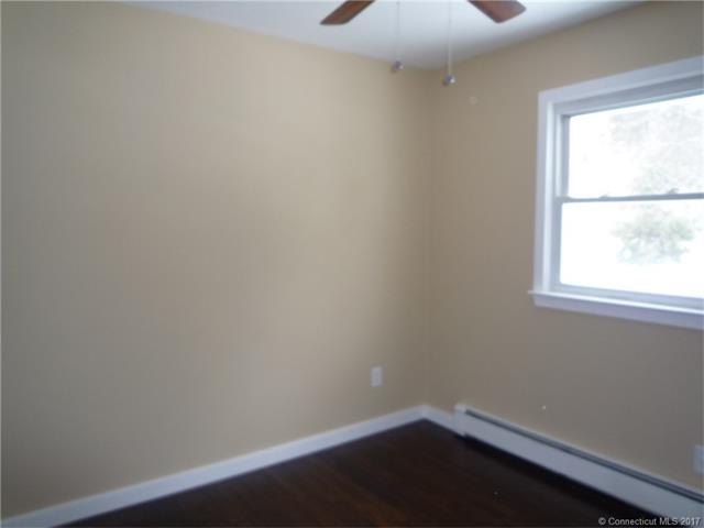 5Cannon Ln, New Milford, CT 06776