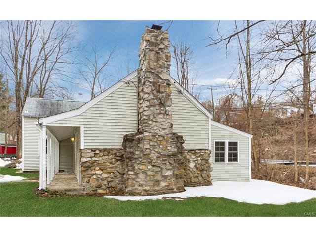 2 Candlewood Mountain Road, New Milford, CT 06776