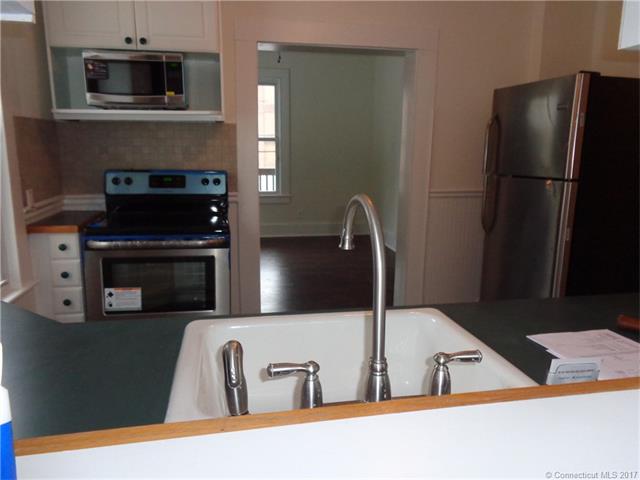 38 S Main St, Plymouth, CT 06786