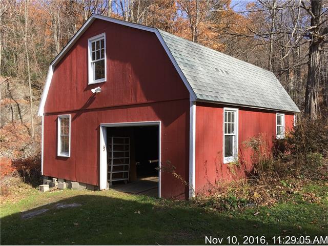 355 Jackson St, Thomaston, CT 06787