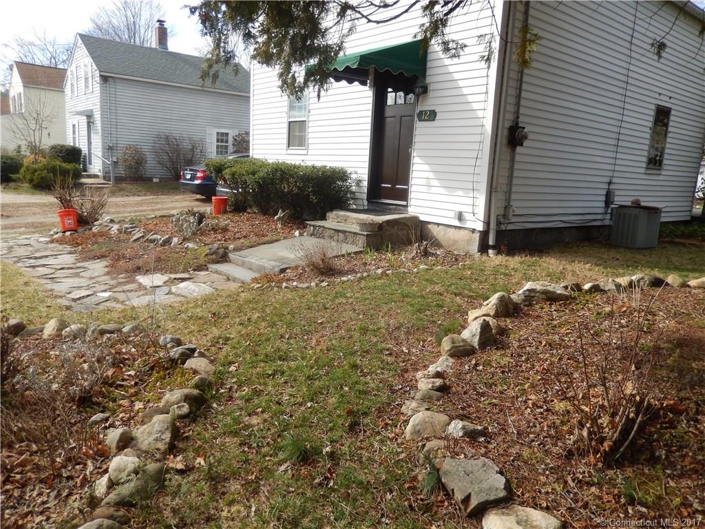 12 Maple Ave, Thomaston, CT 06787