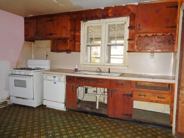 107 Bristol StThomaston, CT, 06787Litchfield County