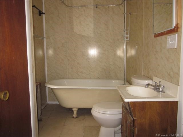 120Jackson St, Torrington, CT 06790