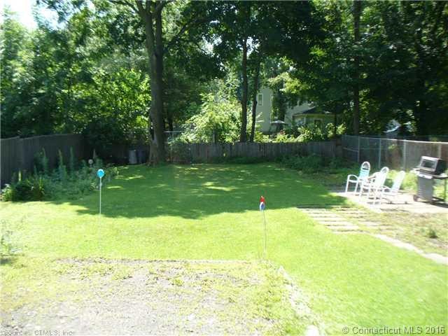 39Elton St, Torrington, CT 06790