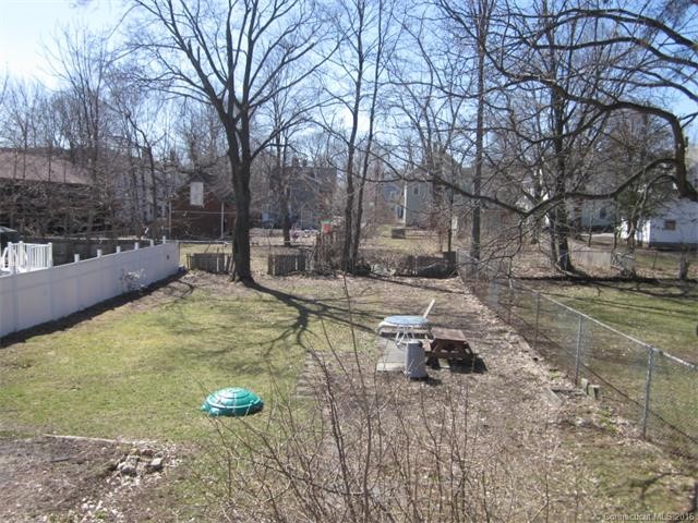 39Elton St, Torrington, CT 06790