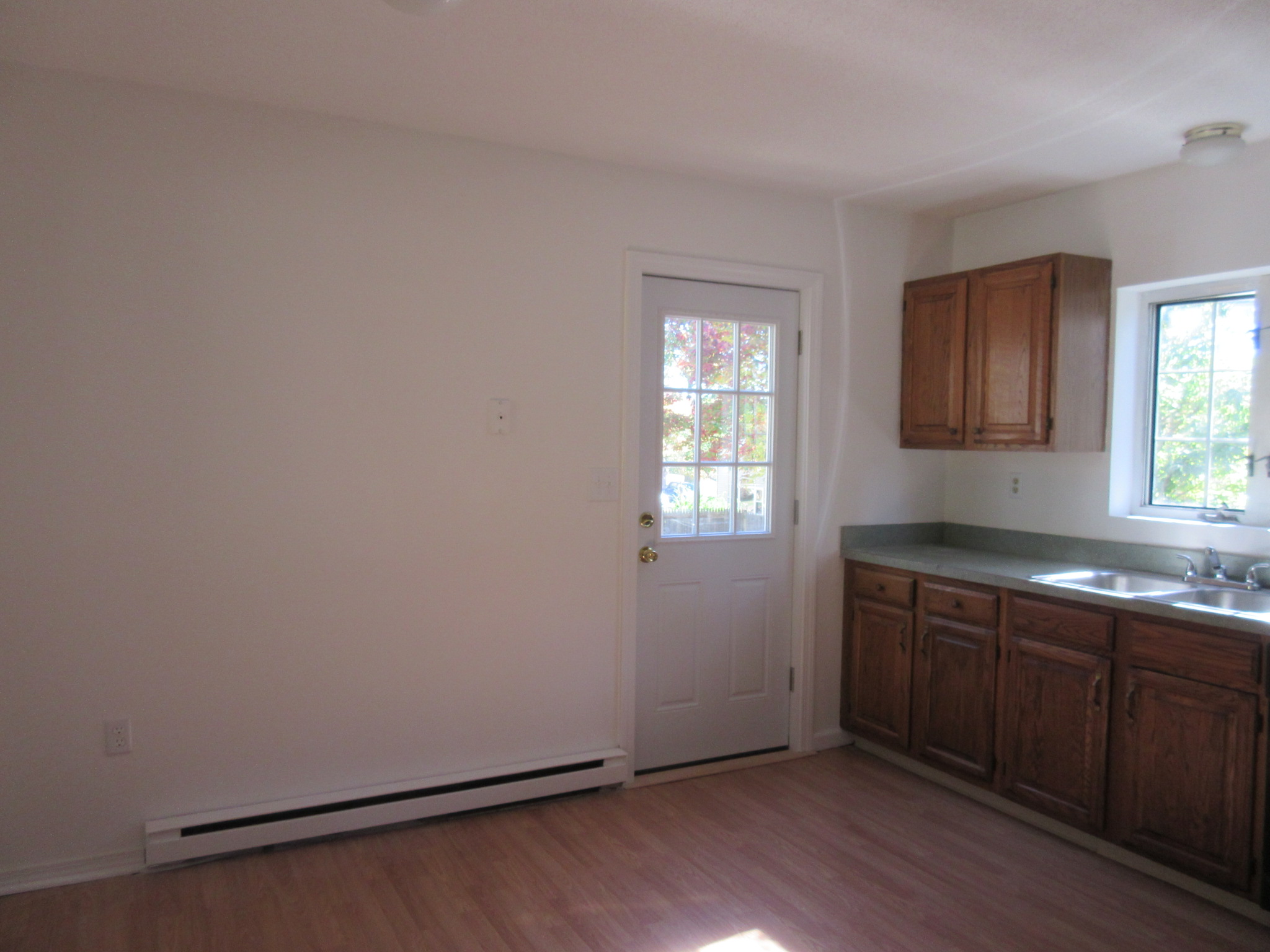 127 Hyde St, Torrington, CT 06790