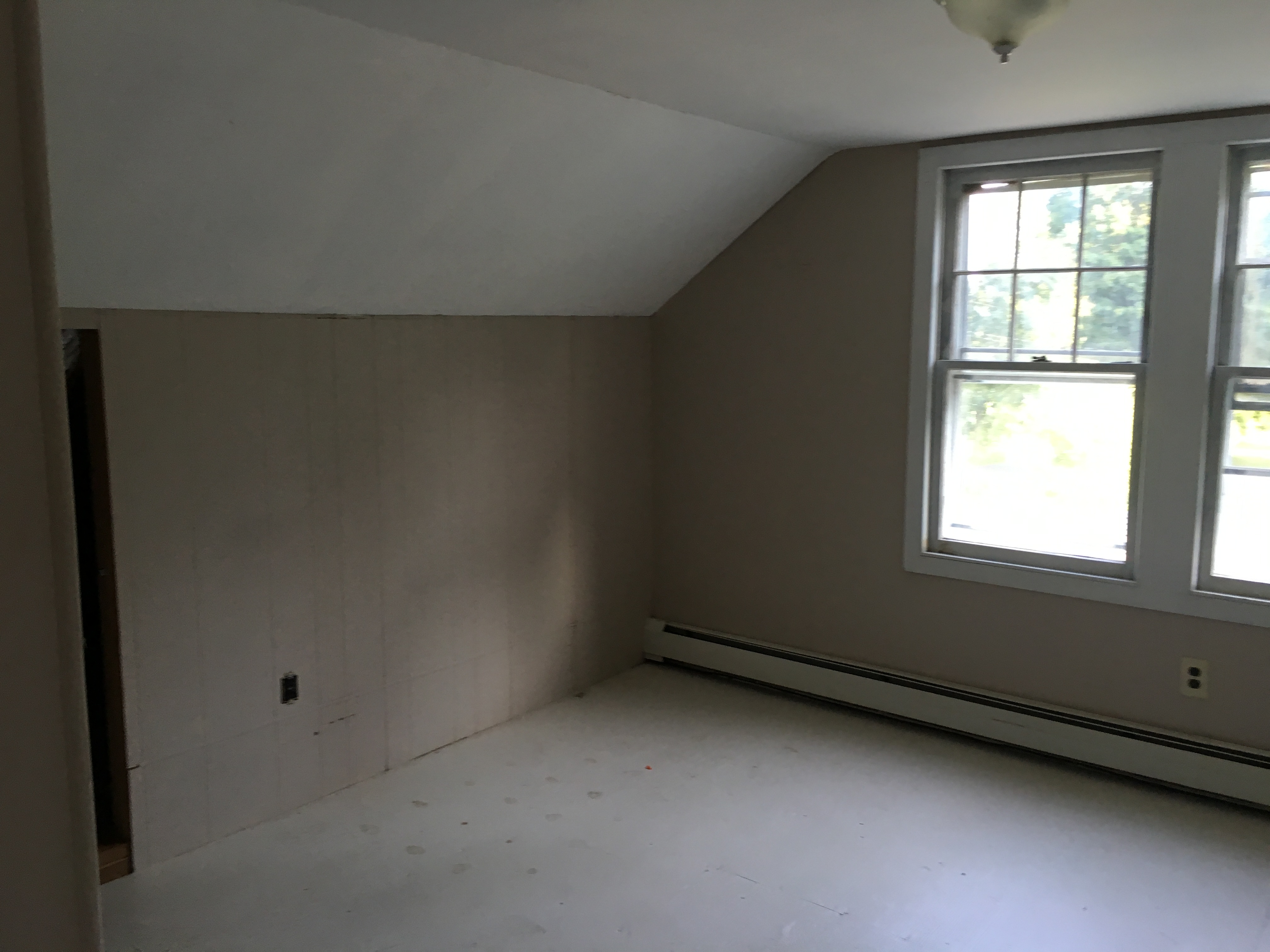 4 Rossi Rd, Torrington, CT 06790