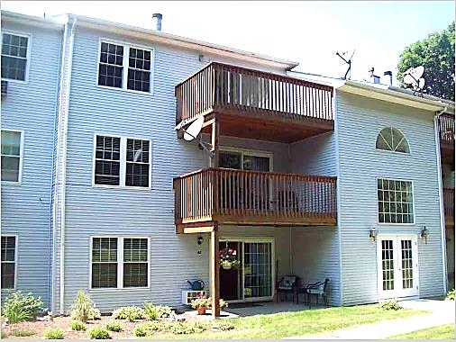 48 ROCKLEDGE LOOP, Torrington, CT 06790