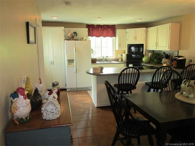 415Clearview Ave, Harwinton, CT 06791
