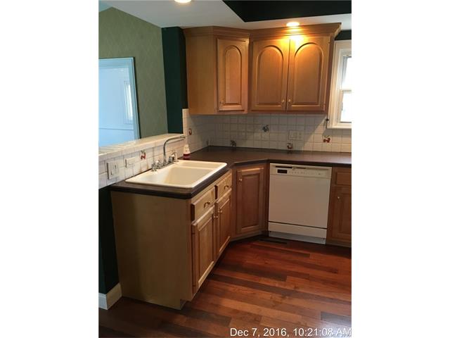 80 Highland Ave, Watertown, CT 06795