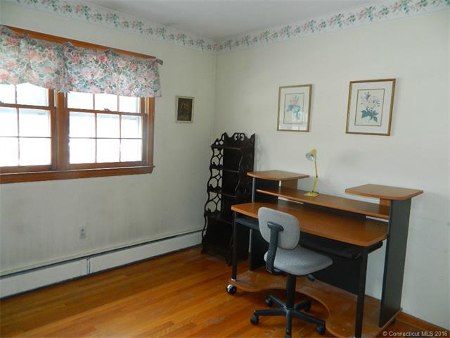 1321 Guernseytown Rd, Watertown, CT 06795