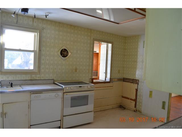 205Burton, Watertown, CT 06795