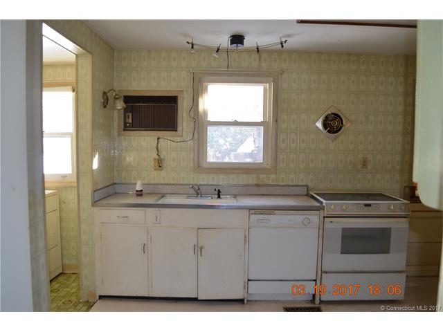 205Burton, Watertown, CT 06795
