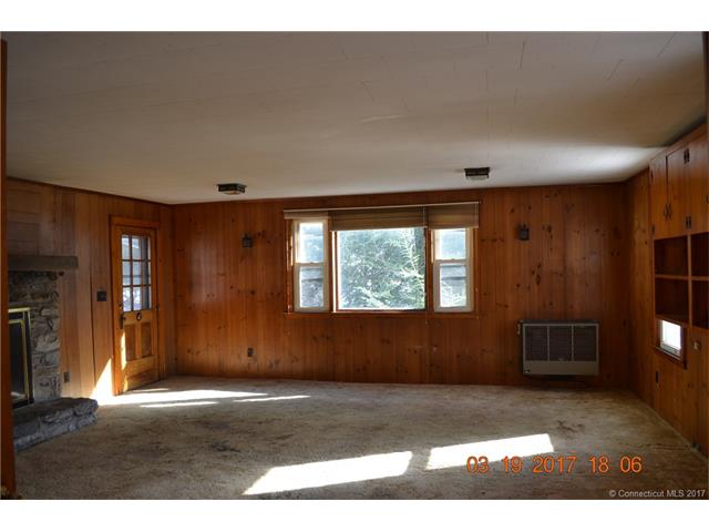 205Burton, Watertown, CT 06795