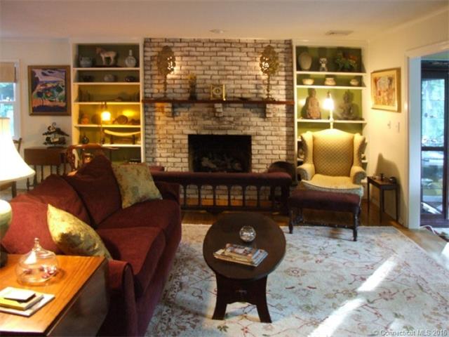 77 Hollenbeck Rd, Cornwall, CT 06796