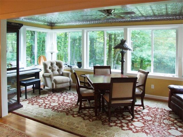 77 Hollenbeck Rd, Cornwall, CT 06796