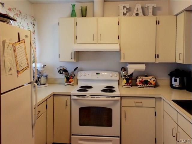 7 South Meadows, Woodbury, CT 06798