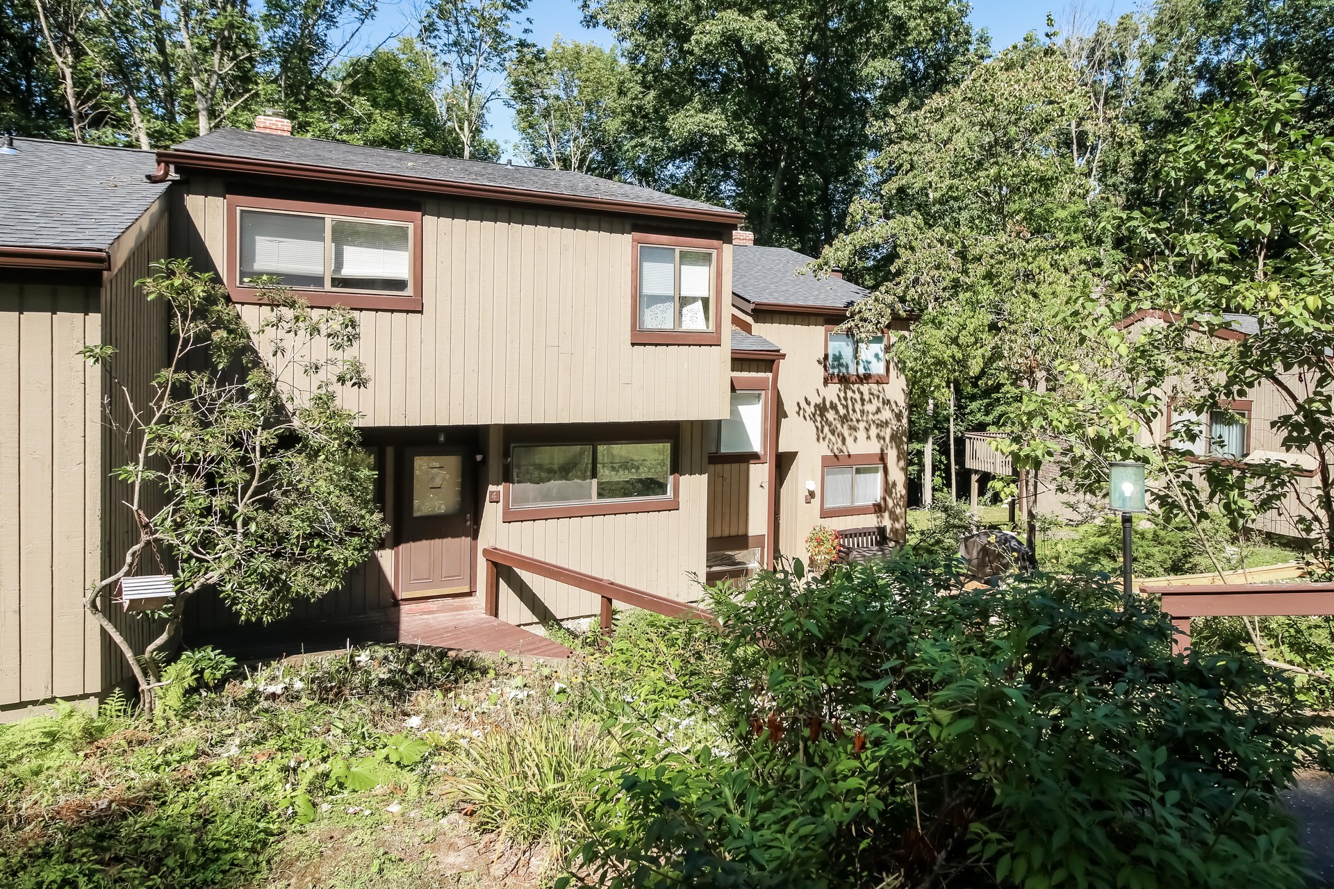 4 Ironwood Ln 40b, Woodbury, CT 06798