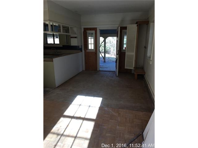 20 White Deer Rocks Rd, Woodbury, CT 06798