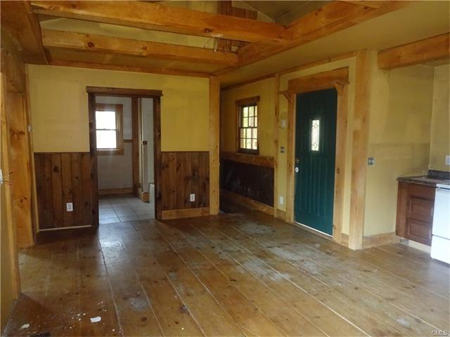 37 Indian Lane, Woodbury, CT 06798