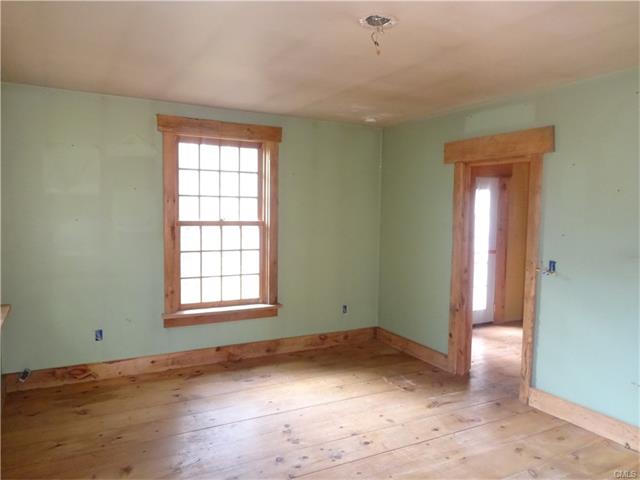37 Indian Lane, Woodbury, CT 06798